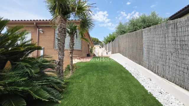 Preciosa casa de lujo en venta con vistas al mar y piscina en Calella — 49