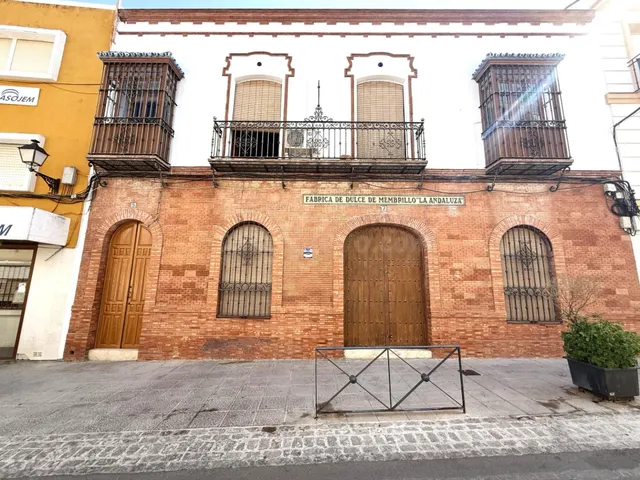 ¡¡ CASA EN EL CENTRO DE PUENTE GENIL !! - foto 3