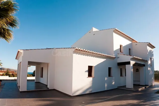 Villa de 4 dormitorios de estilo mediterráneo con vistas al  - foto 3