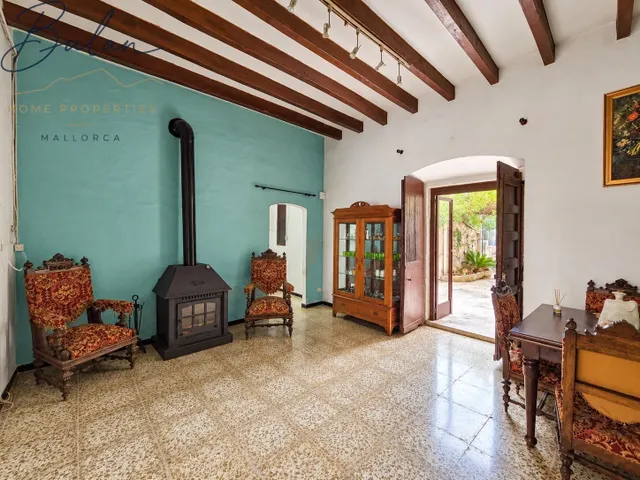 Casa señorial a reformar con bodegas, gran patio y garaje en Consell — 6