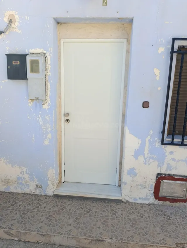 Amplia casa de pueblo de 240 m2 con terraza en Arroyo Hurtad