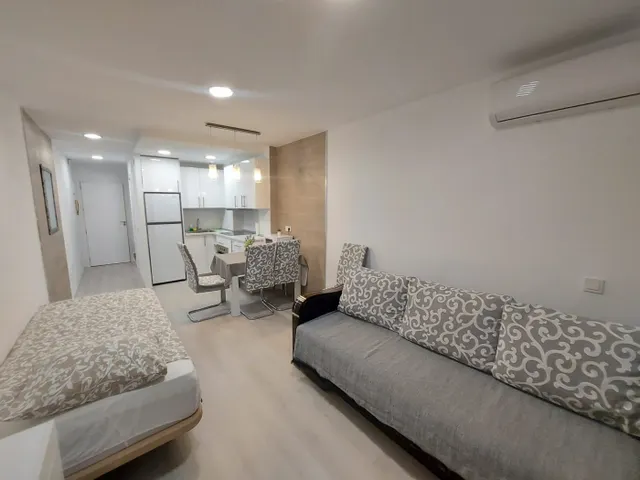 MODERNIO ESTUDIO CON TERRAZA Y PISCINA PLAYA DEL CURA — 6