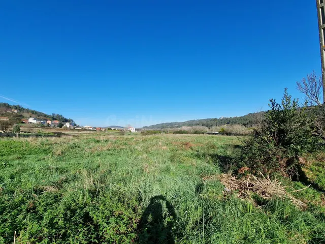 Oportunidad única! Parcela urbana de 4.293,00 m2 en Loureda-