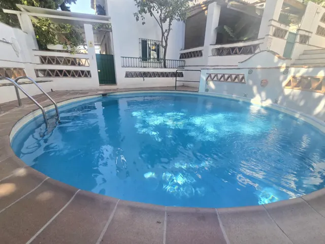 Casa adosada de 2 dormitorios con terrazas, piscina y garaje en Torremolinos — 20