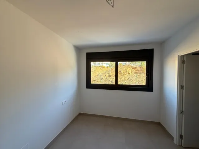Vivienda moderna en urbanización privada Mijas con vistas al mar — 35