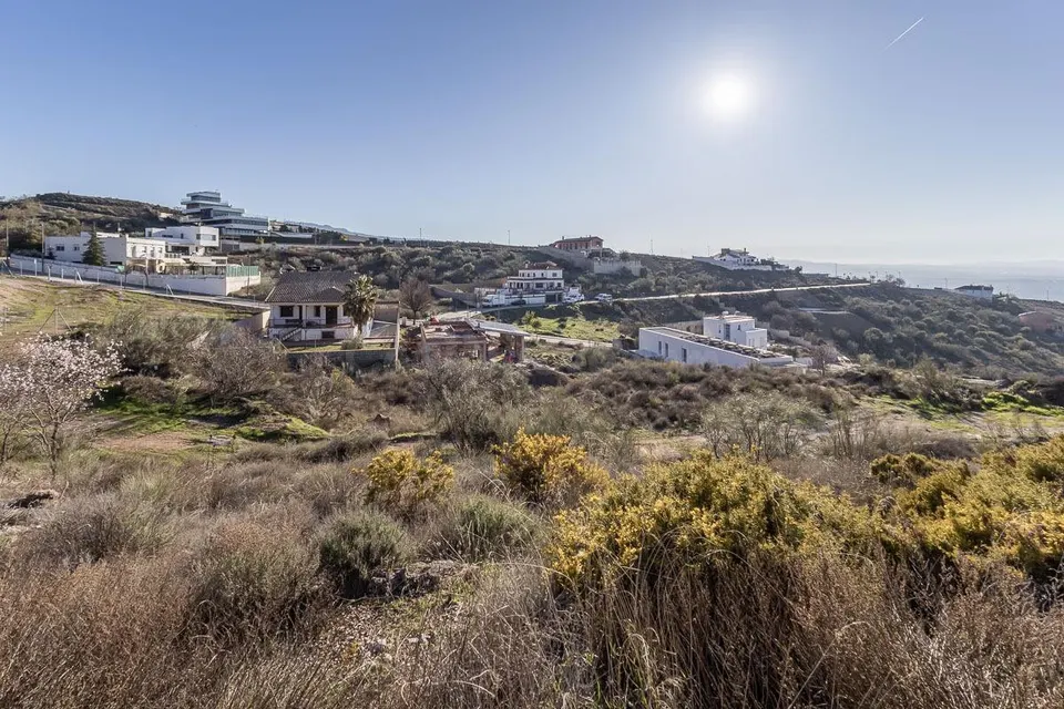 SOLAR URBANIZABLE EN ALTOS DE LA ZUBIA