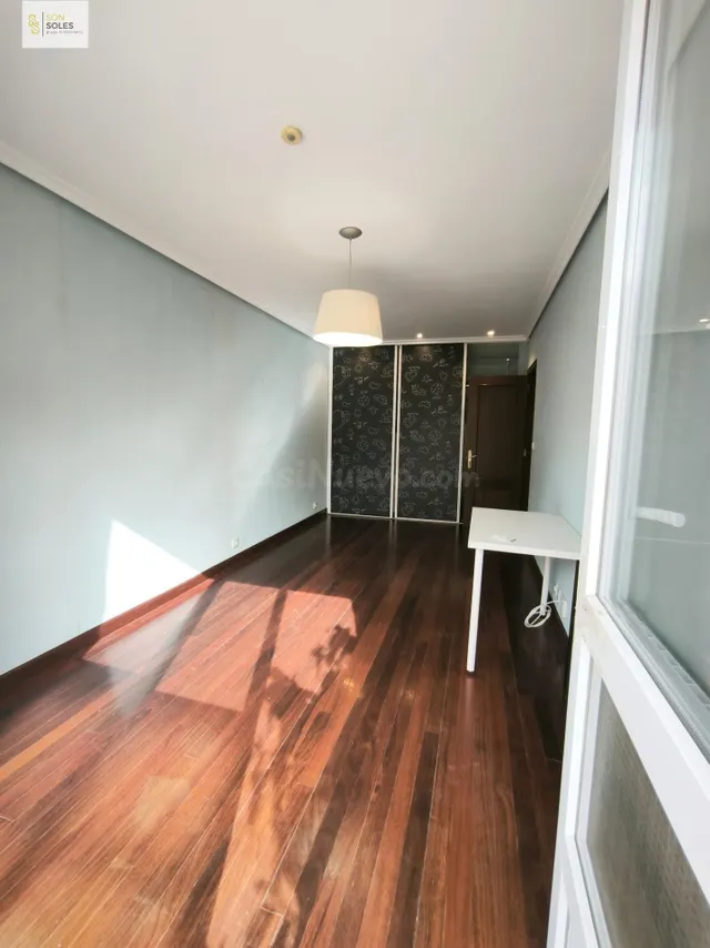 PRECIOSO BAJO EN ALQUILER CON DOS habitaciones Y AMPLIA TERRAZA. — 5