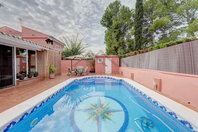Chalet independiente en montecolorado | 400 m2 de parcela a solo 15 minutos de Valencia — 10