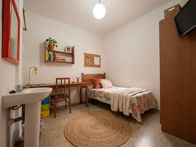 habitación RESIDENCIA ESTUDIANTES!!!!!!!!!!! — 12