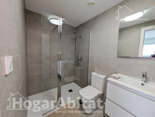 PRECIOSO ÁTICO SEMINUEVO CON PISCINA, GARAJE Y TRASTERO — 39