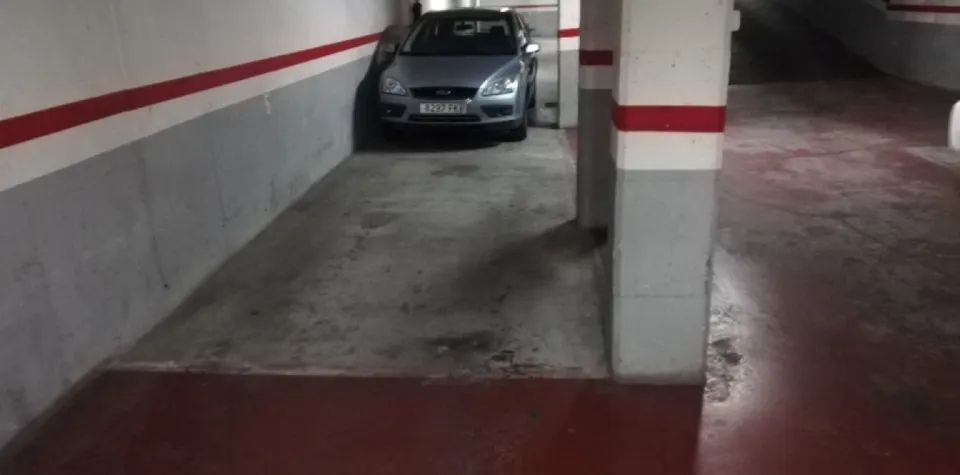 PLAZA DE PARKING EN PURO CENTRO JUNTO RBLA. JUST OLIVERES