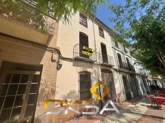 438 M2 EN PLENO BENICASIM PUEBLO: UNA CASA DIFÍCIL DE REPETI