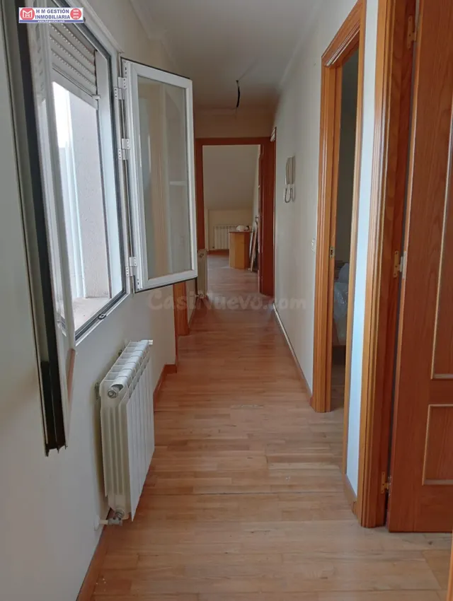 ATICO A ESTRENAR DE TRES DORMITORIOS Y DOS BAÑOS JUNTO A MER - foto 4
