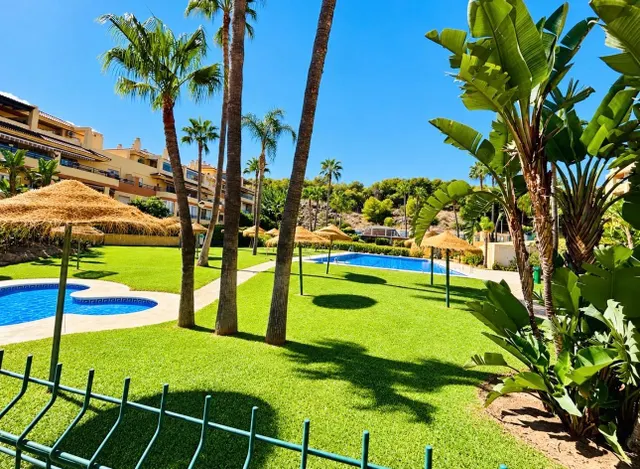 Estupendo piso 4 dormitorios planta baja con grandes terrazas en pinillo (Torremolinos) — 47