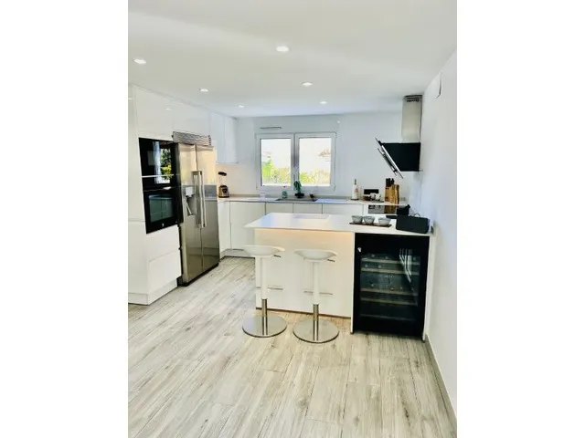 Villa 4 habitaciones 350m² en venta - Pueblo — 29