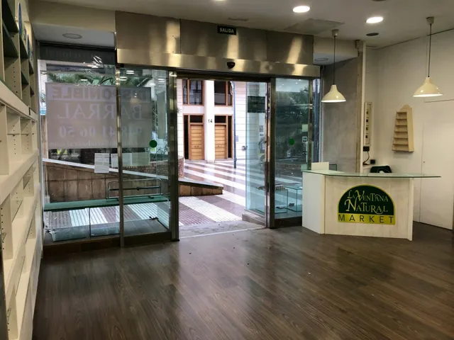 Local comercial en alquiler con traspaso — 14