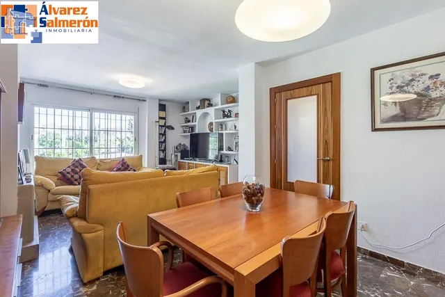 CASA PAREADA EN LA ZUBIA CON PISCINA, ZONA DE BARBACOA Y JARDÍN — 13