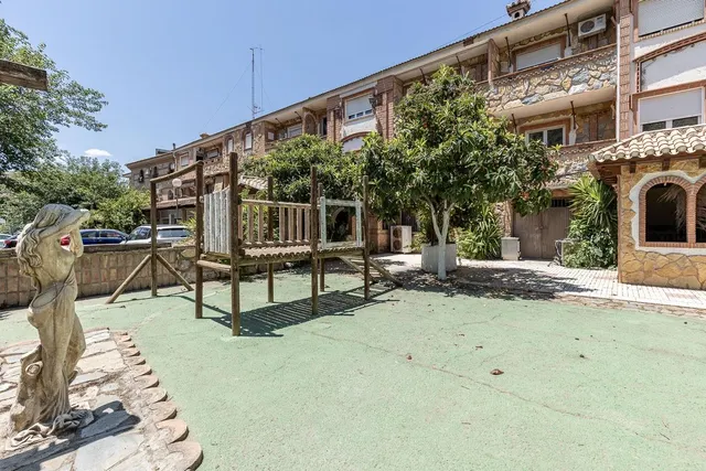 EN VENTA HOTEL Y RESTAURANTE LOS PINILLOS — 34
