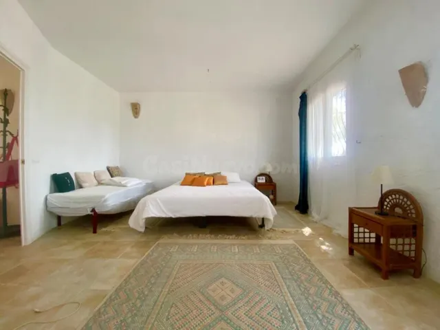 Exclusiva finca con masía, hotel, bodegas y 83 ha de terreno en el Priorat — 9