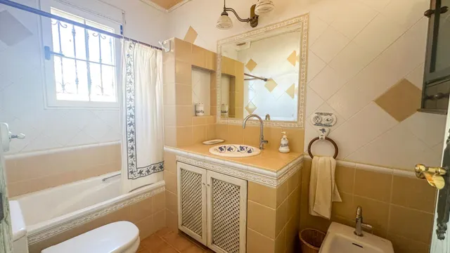 Villa 6 habitaciones 290m² en venta - Torre la mata — 41