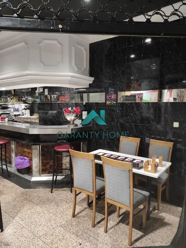 Local comercial en  Villar del Rey — 24