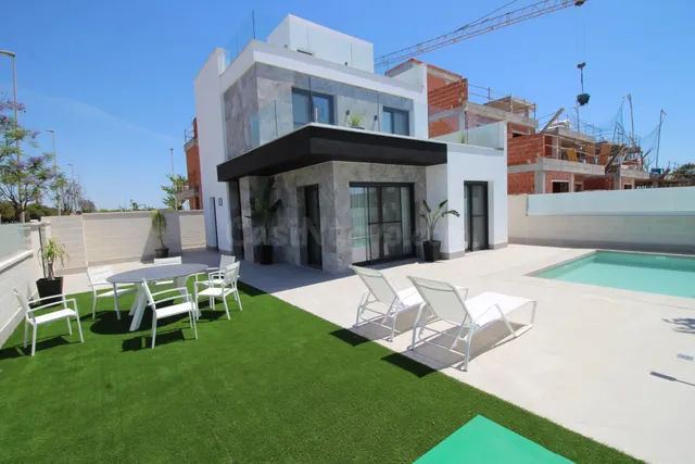CASA – CHALET INDEPENDIENTE con piscina privada en PILAR DE  - foto 3