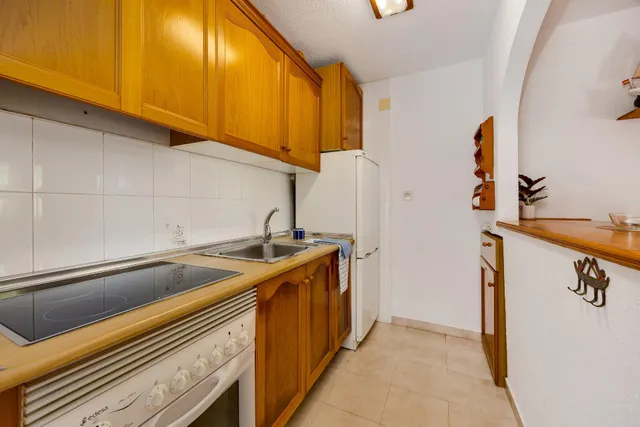 Precio bungalow con jardin y piscina comunitaria en urbanizacion lago jardin ii (los balcones) — 22
