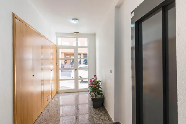 Piso tipo Dúplex en Algezares, semi nuevo, luminoso, para entrar a vivir — 45
