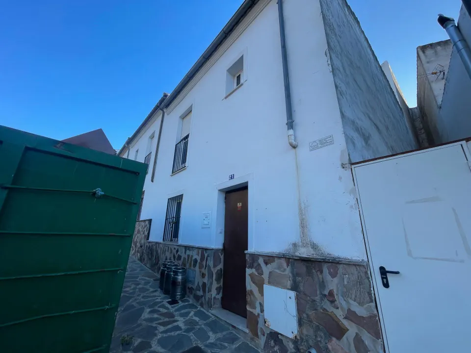 Casa en venta en El Gastor, Cádiz.
