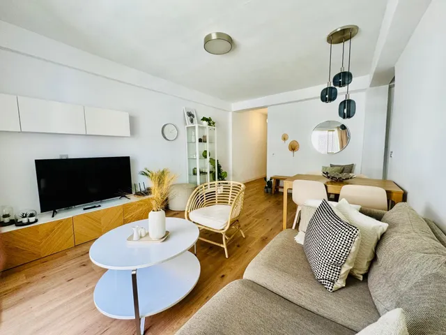 ¡¡¡¡¡ ATENCIÓN INVERSORES!!!!  PISO DE 4 habitaciones CON LICENCIA TURÍSTICA CON ALTA RENTABILIDAD — 11