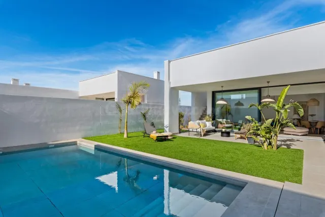 Detached villas  located in Mar De Cristal — 4