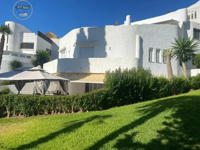 Venta de adosado en prestigiosa urbanización en la Milla de  - foto 2