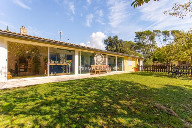 Exclusiva casa en Vallromanes. Naturaleza, privacidad y vistas panorámicas. — 4