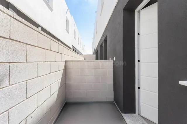 Precioso adosado en gran alacant con piscina comunitaria — 28