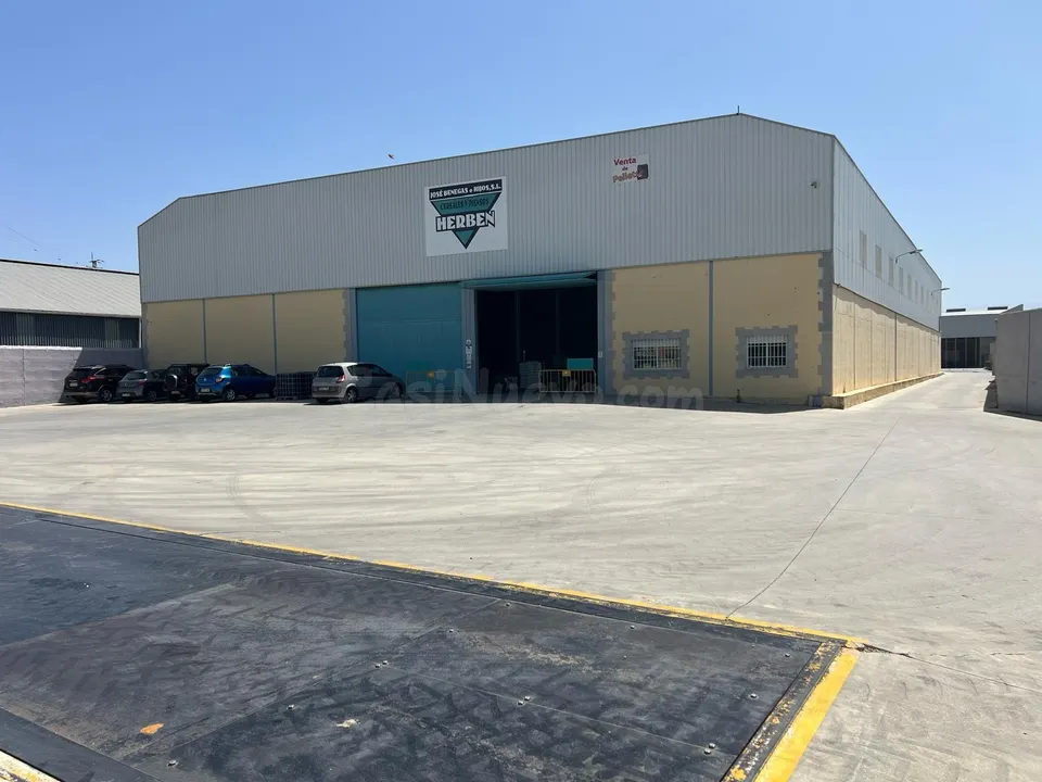 ACTIVO INDUSTRIAL EXCEPCIONAL EN SANTA FE | NAVE DE 4.700 m2 y 8000 m2 DE PARCELA