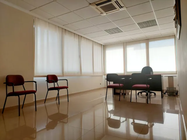 OFICINA -AV. LA RÀPITA- — 15