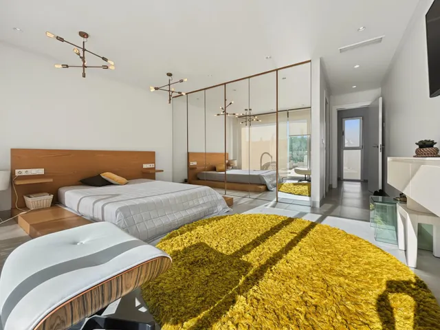 Villa de lujo con vistas al mar en Aguamarina, a 200 metros de la playa — 22