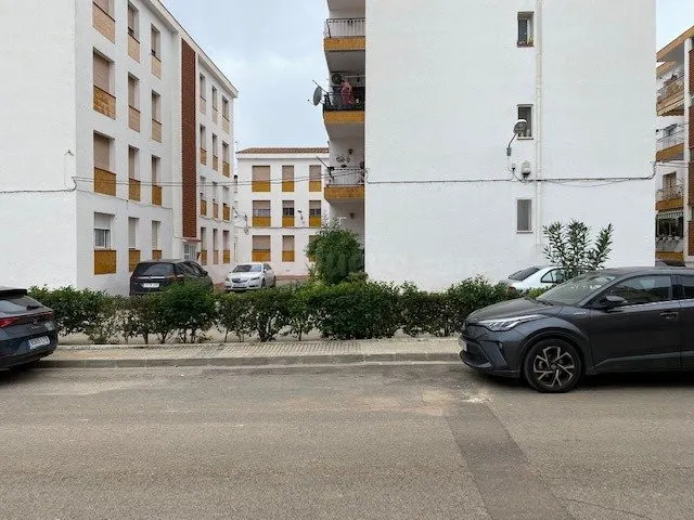 ¡SOLAR DE 141 METROS EN CALLE SÚPER CÉNTRICA! - foto 3