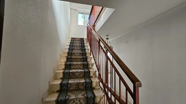 Se Vende Casa de Tres Plantas con garaje doble y trastero. — 26