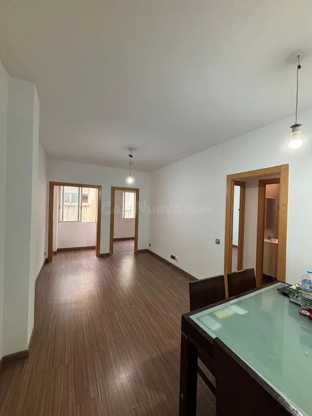 Piso Semireformado en El Raval, Barcelona por €295,000 — 3