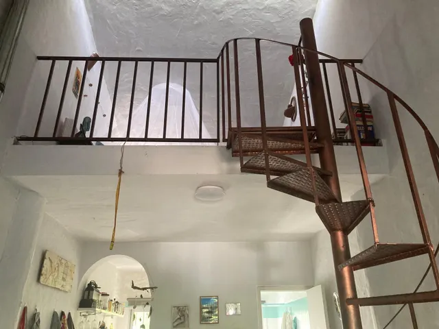 PARCELA CON TRES APARTAMENTOS — 17