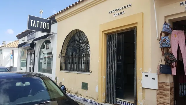 LOCAL COMERCIAL — 7