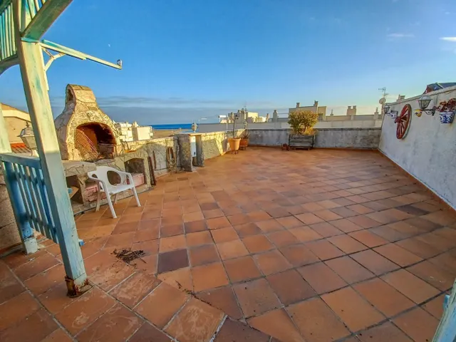 ATICO EN VENTA EN 2º LINEA DE MAR EN  CUNIT — 28