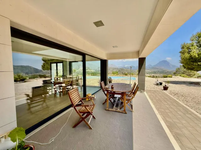 ESPECTACULAR VILLA DE LUJO CON PISCINA PRIVADA Y VISTAS AL PAISAJE EN RELLEU — 7