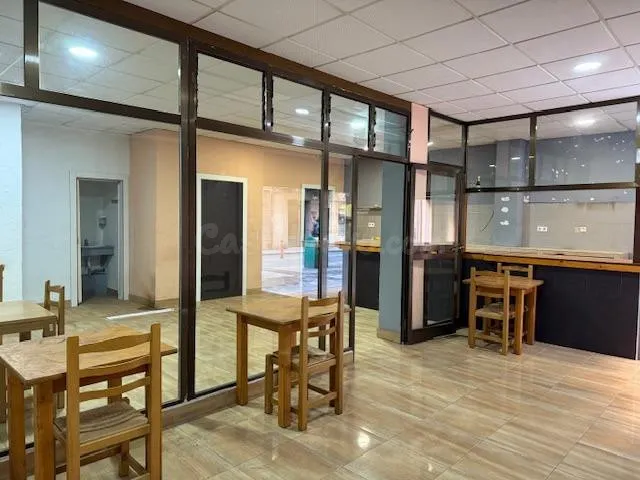 JUNTO PLAZA DE SAN JUAN ALQUILER LOCAL COMERCIAL — 2