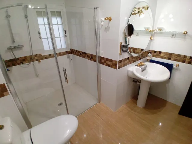 PISO EN ZONA ALTA - RECTORAT — 15