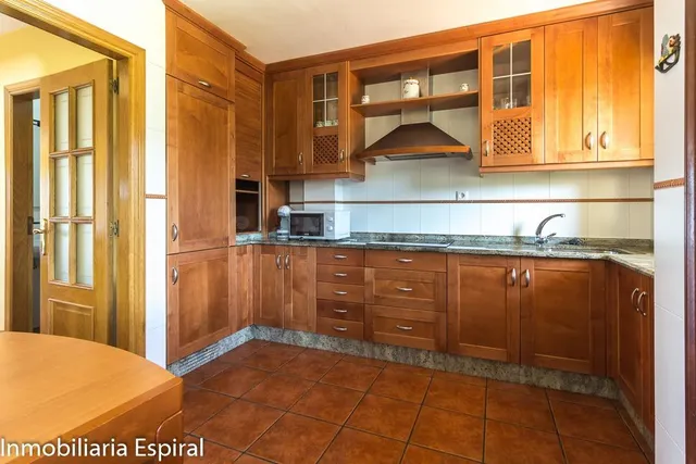 Exclusivo Adosado en Perbes, Miño ✨ — 2