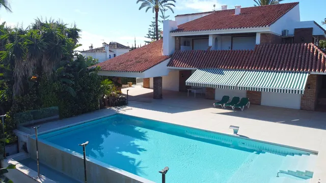 Chalet 7 habitaciones 834m² en venta - Marbella — 19