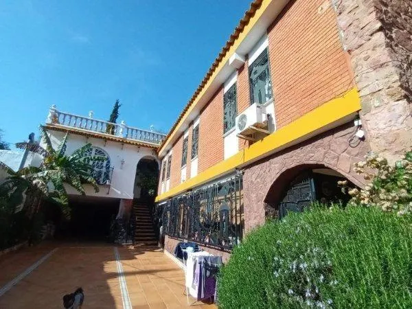 Exclusivo chalet en la prestigiosa zona de El Brillante. — 2