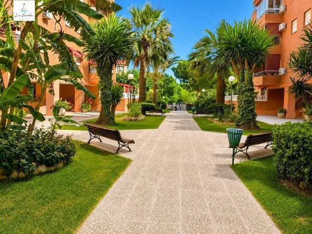 Habitación en residencial con jardines en teatinos (malaga) — 15